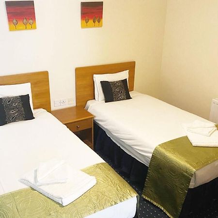 Flexistay Reading West Aparthotel - With Communal Kitchen Use Zewnętrze zdjęcie