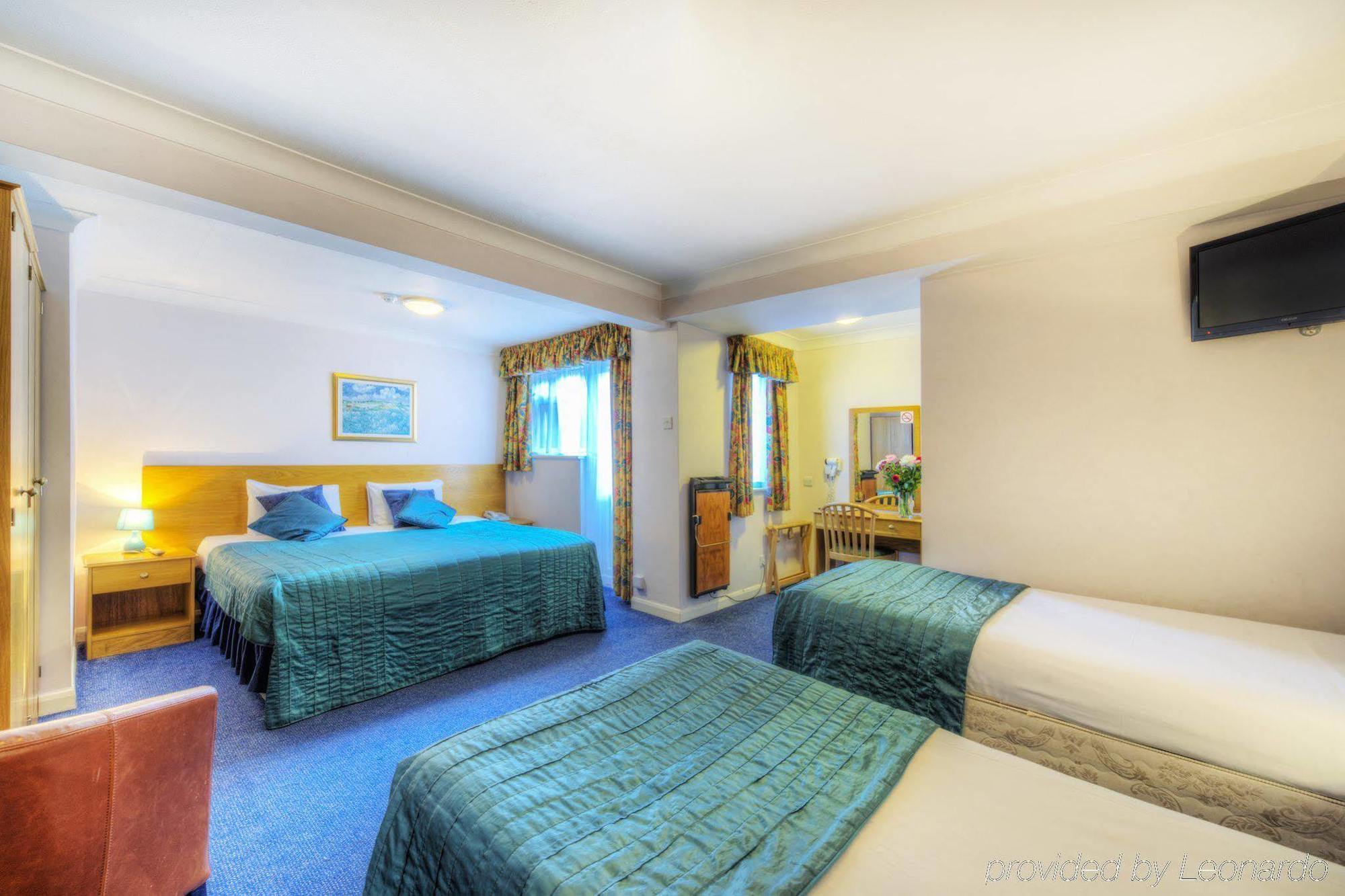 Flexistay Reading West Aparthotel - With Communal Kitchen Use Zewnętrze zdjęcie