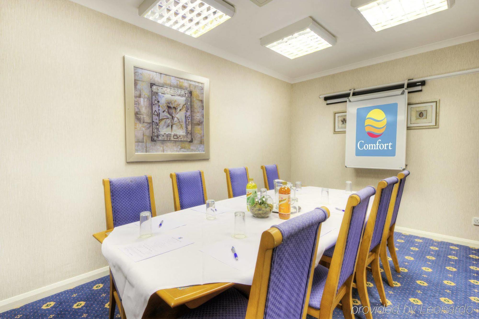 Flexistay Reading West Aparthotel - With Communal Kitchen Use Zewnętrze zdjęcie
