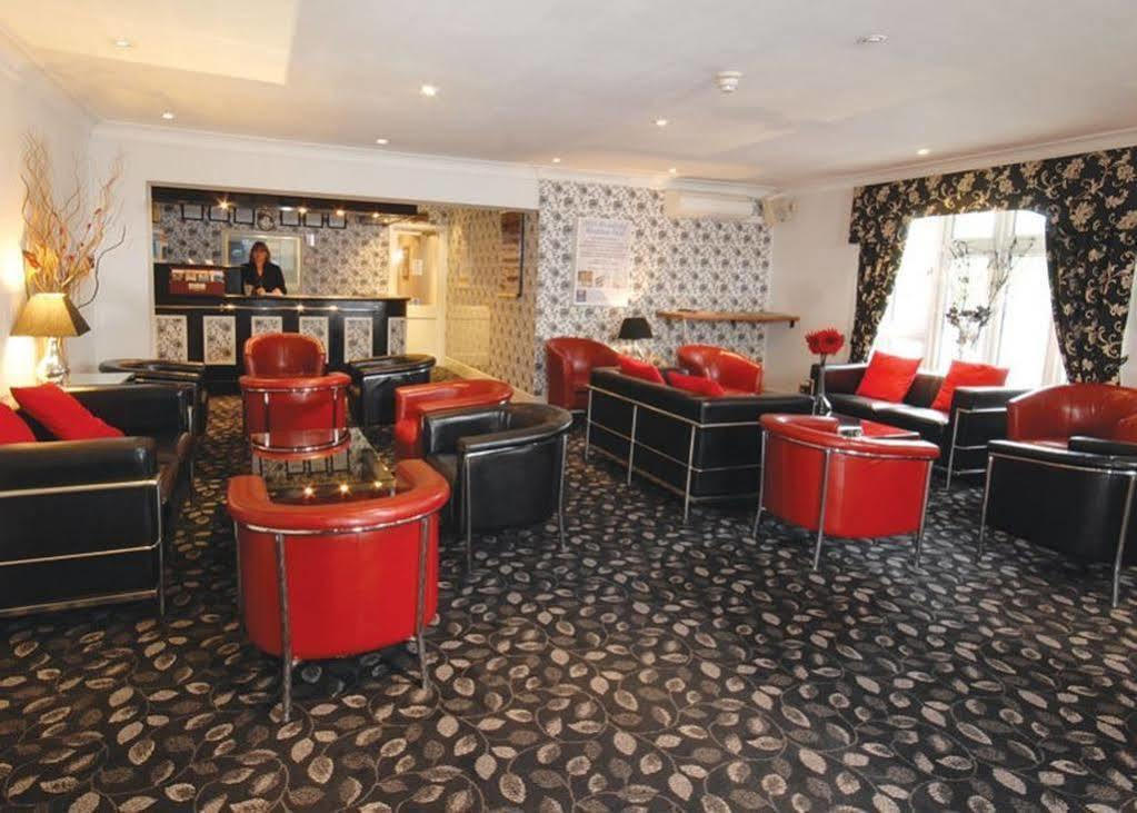 Flexistay Reading West Aparthotel - With Communal Kitchen Use Zewnętrze zdjęcie